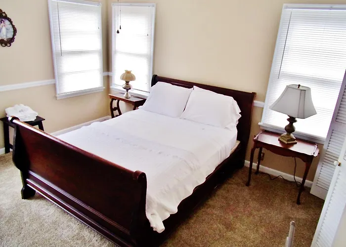 Bed & Breakfast Duchess Downtown 3*